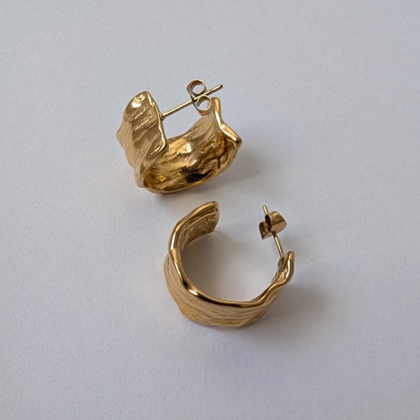 Mabby Hoop Earrings
