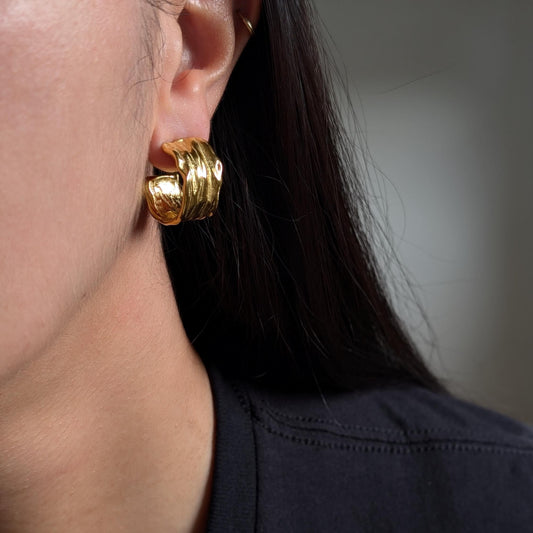 Mabby Hoop Earrings